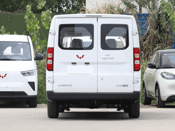MICROBÚS ELÉCTRICO / WULING YANGGUANG PASSENGER VAN EV - Imagen 4