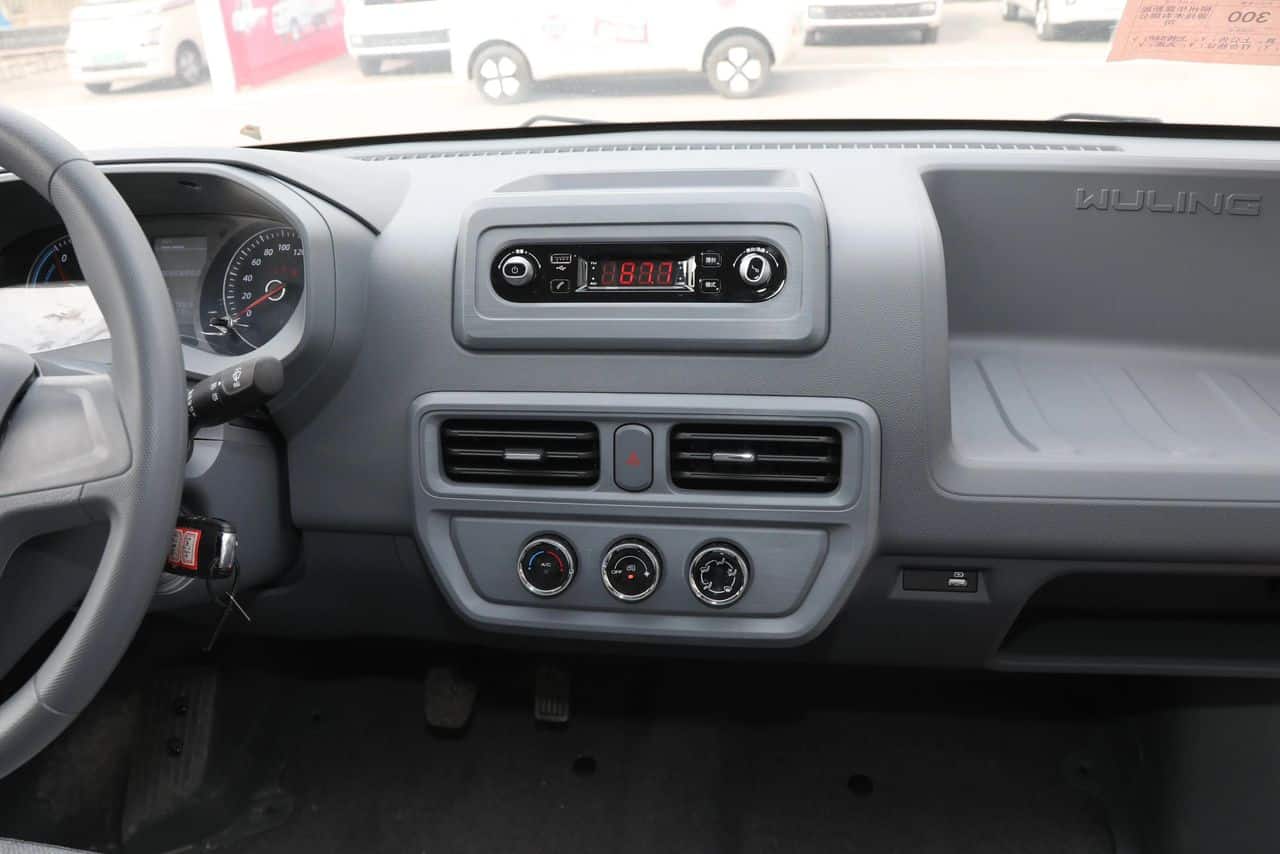 PANEL ELECTRICA / WULING YANGGUANG COMMERCIAL VAN EV - Imagen 10